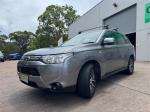 2013 MITSUBISHI OUTLANDER 4D WAGON ES (4x4) ZJ