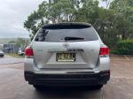 2012 TOYOTA KLUGER 4D WAGON KX-R (FWD) 7 SEAT GSU40R MY11 UPGRADE